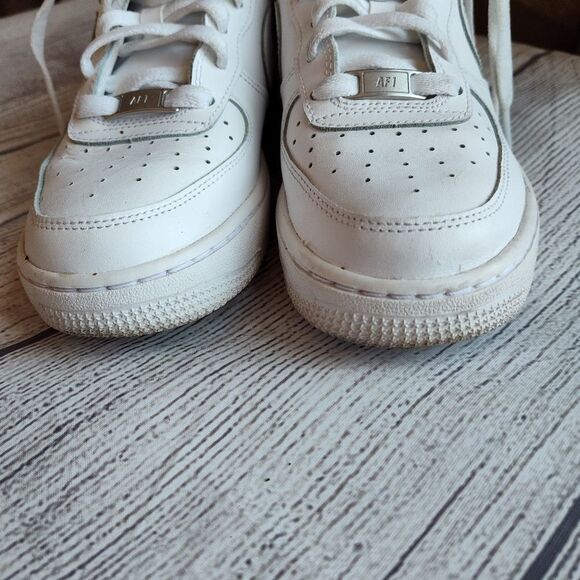 Nike Air Force 1 LE Big Kids' Shoes size 5.5/ women's size 7 - Picture 7 of 11